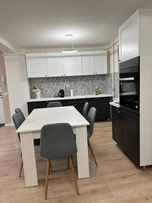 Ultracentral Luxury Apartament Timișoara Zewnętrze zdjęcie